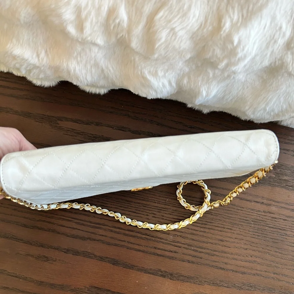 Vintage Chanel Single Flap - Picture 7 of 13